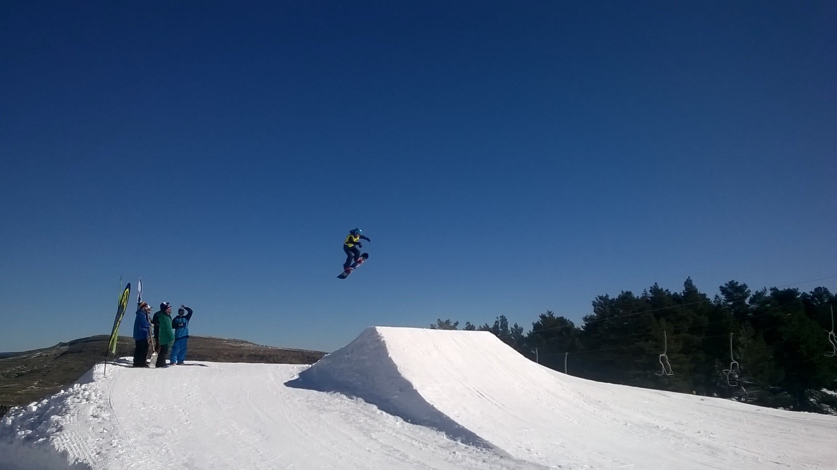 Snowboard jump in Valdelinares