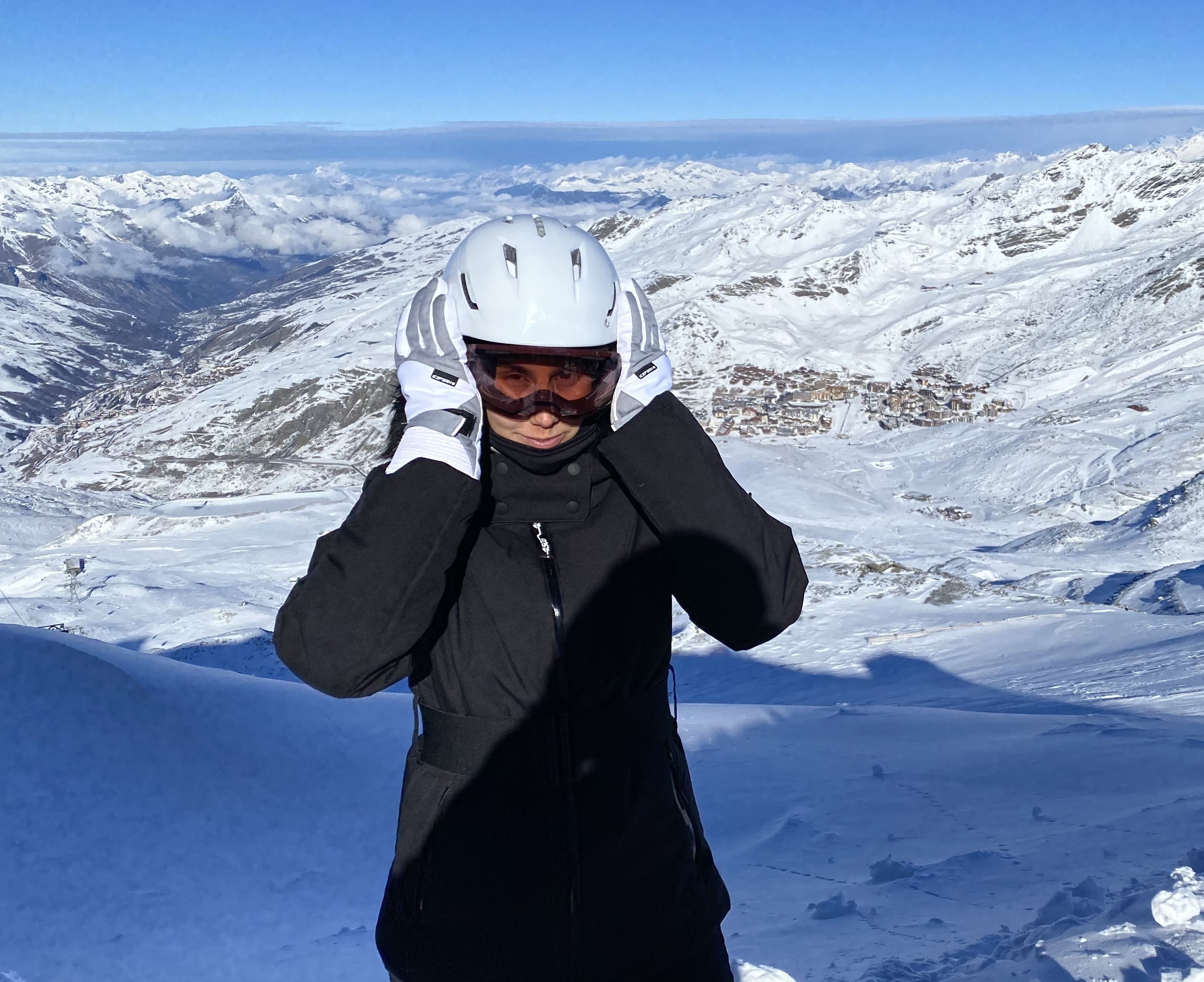 6 consejos para elegir bien un casco de esquí sin romperte la cabeza