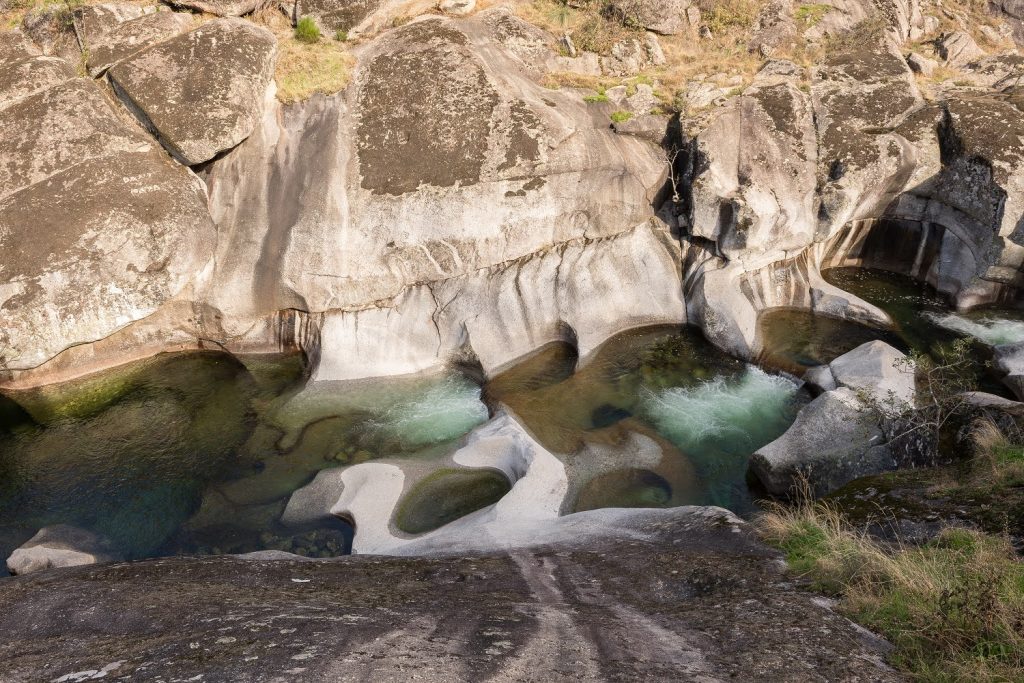 Piscinas naturales de Los Pilones en la Garganta de los Infiernos, Valle del Jerte